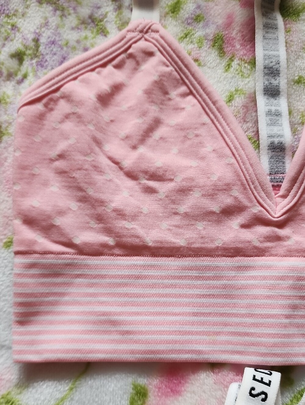 NWT Victoria's Secret Pink Ribbed V-Neck Seamless Bralette XS XP - Picture 4 of 9